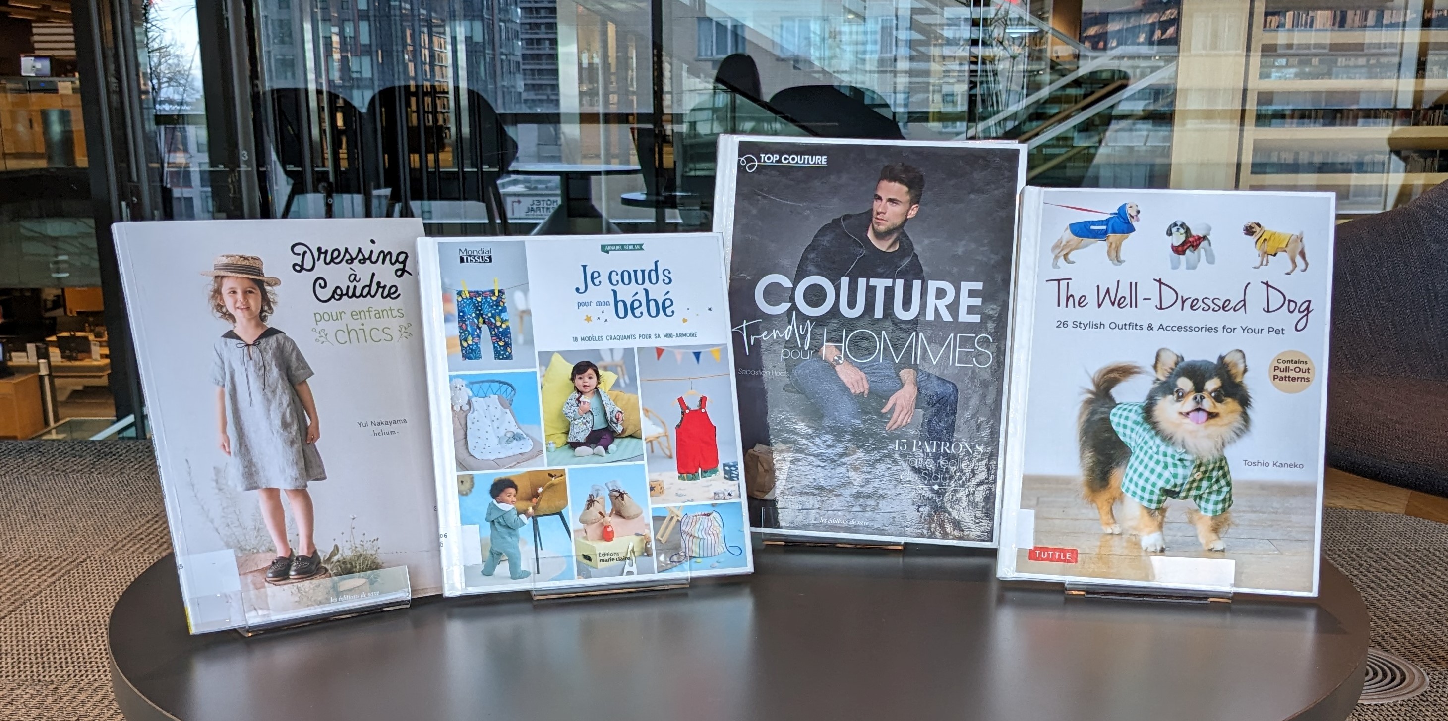 4 livres : Dressing à coudre – Pour enfants chics, Je couds pour mon bébé, Couture trendy pour hommes et The Well-Dressed Dog
